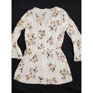 E & M Floral Fitted Waist Long Sleeve Flowy Top